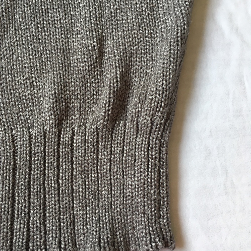 Sweater - Picture 4 of 6